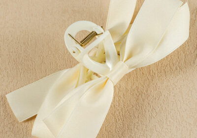6de39c17d41b60a1White-Bow-Decor-Large-Hair-Claw-Clip4